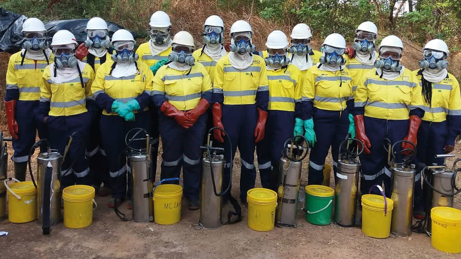 The indoor spraying team at Bulyanhulu gold mine. Barrick has rolled out an effective malaria prophylactic campaign
to its assets in Tanzania, following our acquisition of the minority shareholder interest in Acacia in September 2019.