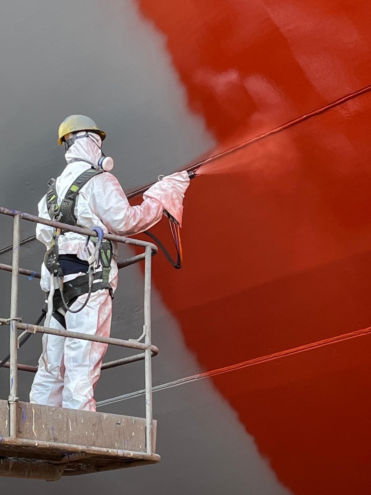EDR Antwerp shipyard achieved a 40 percent reduction in overspray with the electrostatic application of PPG SIGMAGLIDE® 2390 fouling release coating.
