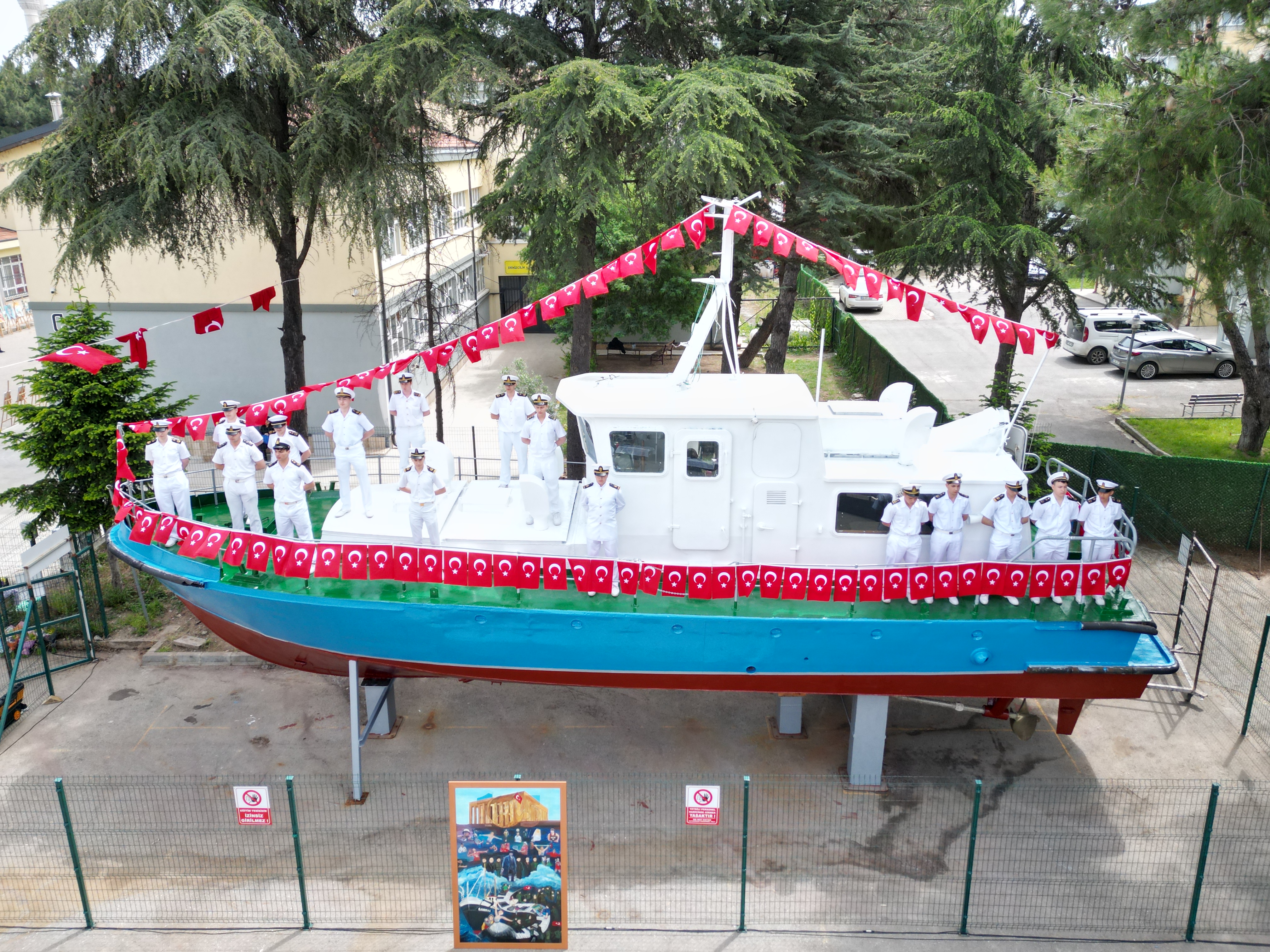 PPG provided support including more than 150 liters of marine coatings as part of a student training and skill-building initiative for a technical high school in Kocaeli, Turkey.