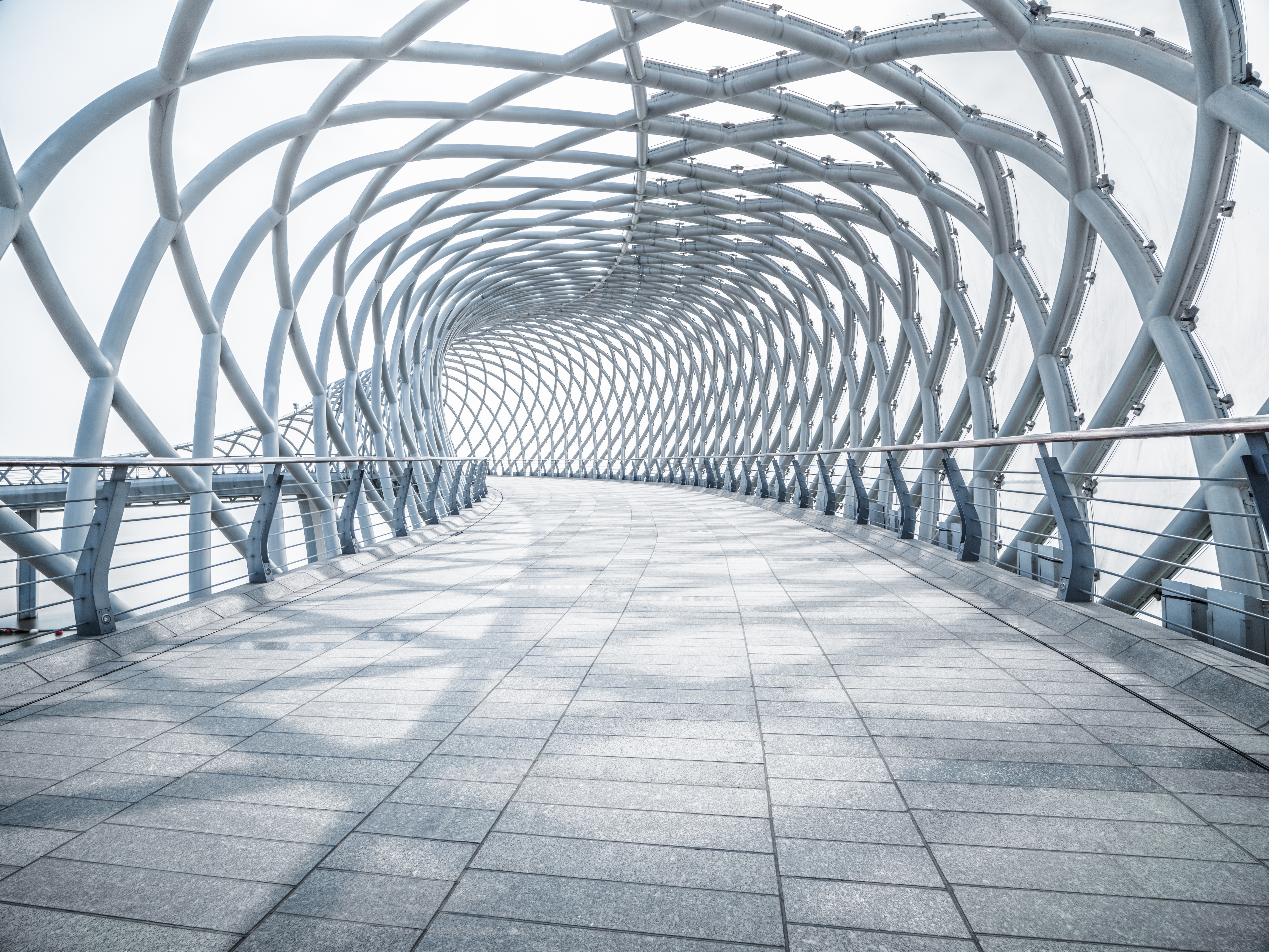 The PPG ENVIROCRON® Primeron primer powder portfolio is designed to provide high corrosion resistance for metal substrates.